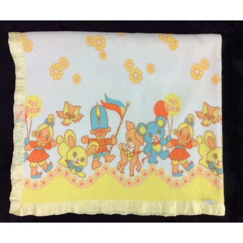 Vintage Comfort Crib Baby Blanket Yellow Joy Fair‎ Bunny Bear Parade 100% Cotton